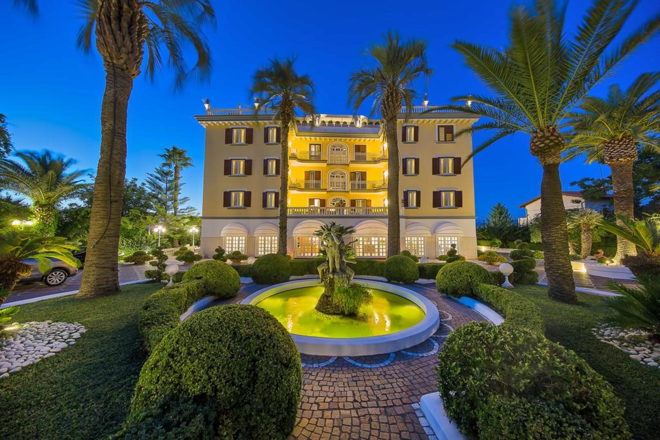 La Medusa Hotel - Dimora Di Charme Castellammare di Stabia Exterior photo